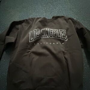 Brandy Melville Los Angeles California Sweater